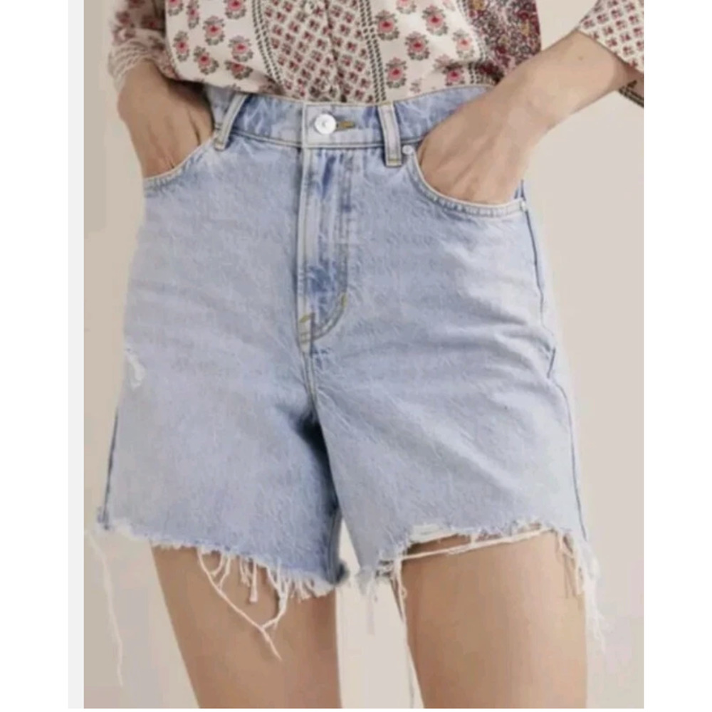 Boden women's Bermuda Denim Short Size 32 2630